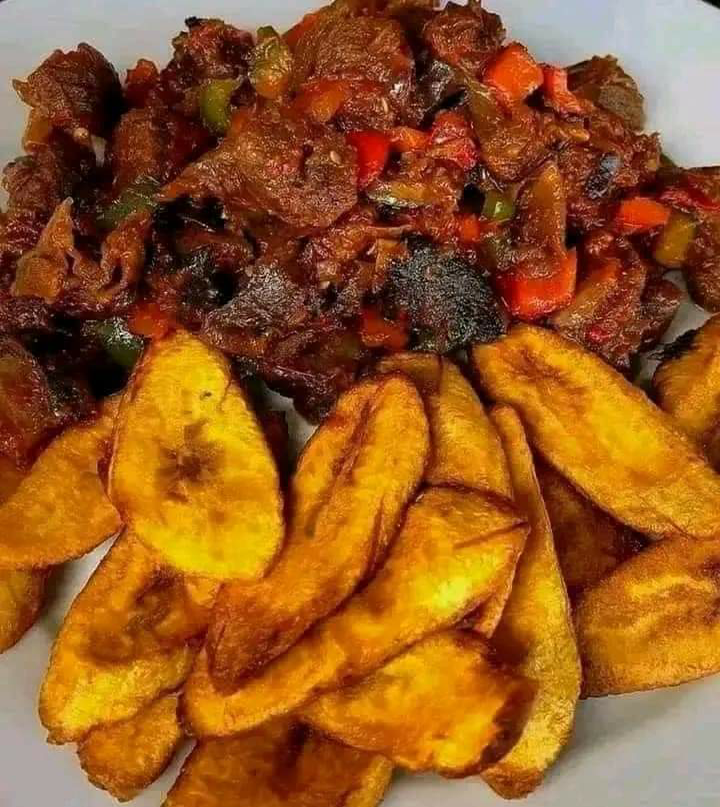 Fried Plantain with Pepper meat